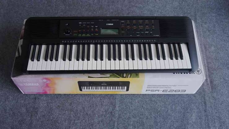 Yamaha PSR E 283 61-Key Portable Keyboard 